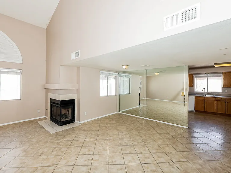 1605 Fig Palm Ct — Photo 6