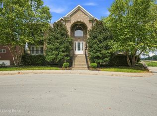 15321 Royal Troon Ave, Louisville, KY 40245