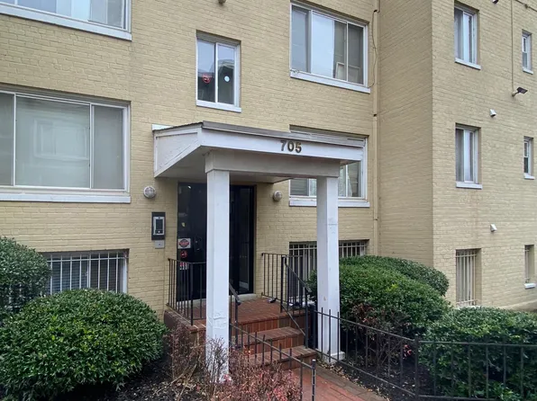 705 Brandywine St SE APT 301, Washington, DC 20032