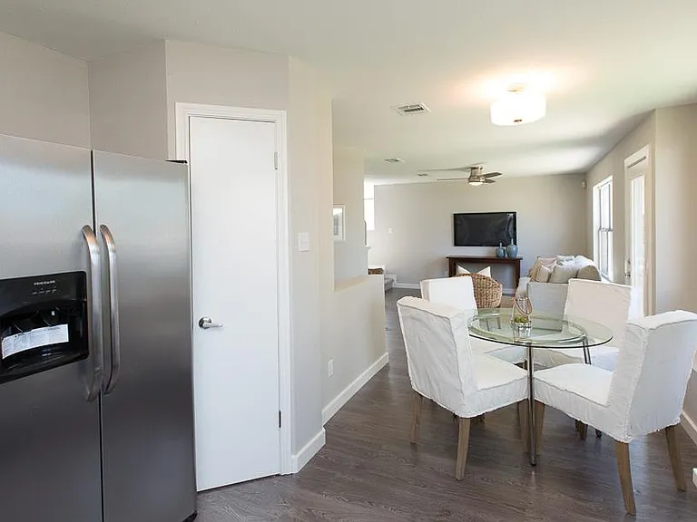 917 Minturn Ln — Photo 12