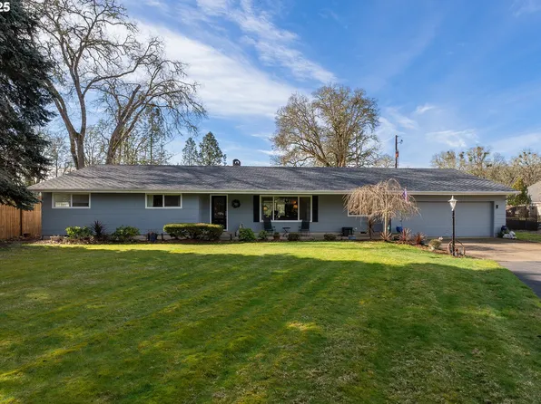 938 Echo Dr, Roseburg, OR 97470