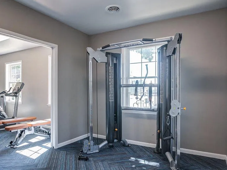 Eagles Crest Apartment Homes — Photo 18