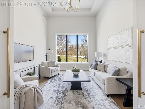 5th image of 3281 Chickering Ln