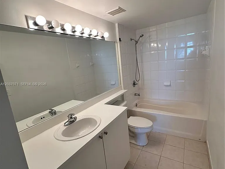 8050 N Nob Hill Rd #102 — Photo 6