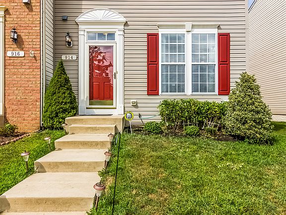 3rd image of 914 Glaze Ct