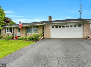 18109 Sky View Ln, Hagerstown, MD 21740
