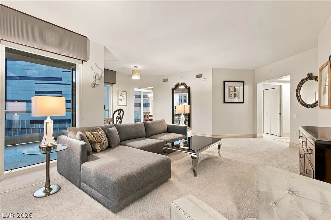 2 bed, 2.0 bath, 1556 sqft, $3,500 — Photo 2