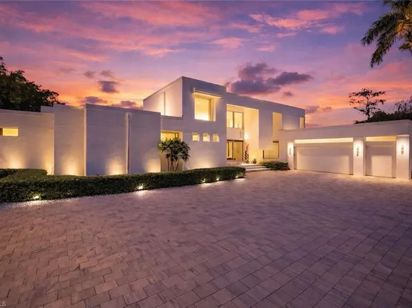 12933 Coco Plum LN, NAPLES, FL 34119