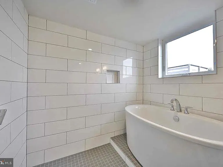 965 N Lawrence St — Photo 23