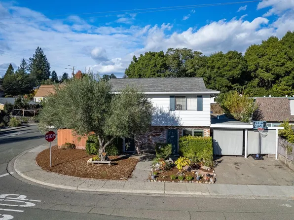 7640 Bately Court, Sebastopol, CA 95472