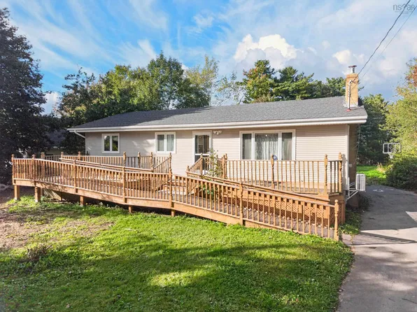 2587 Sackville Dr, Upper Sackville, NS B4E 3C3
