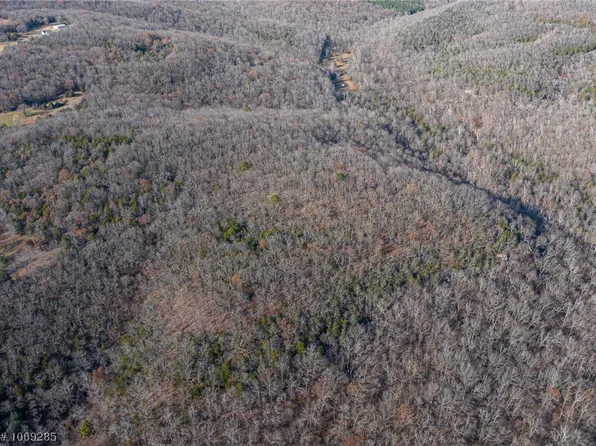 Wind Valley Way, Chester, AR 72934