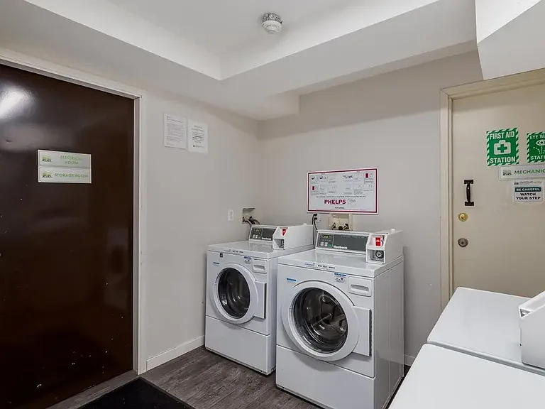 2291 Southview Dr SE #302 — Photo 27