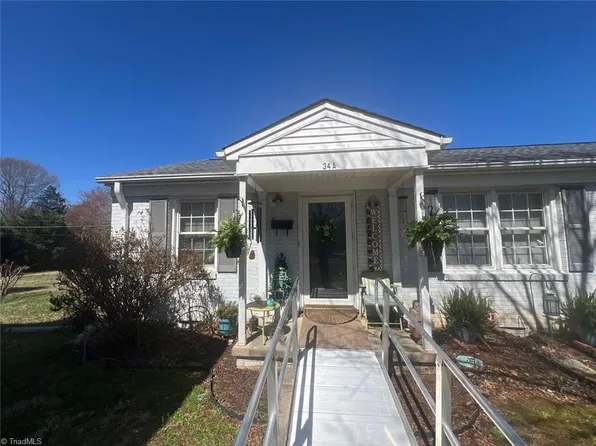 1600 W Front St Unit 34A, Burlington, NC 27215