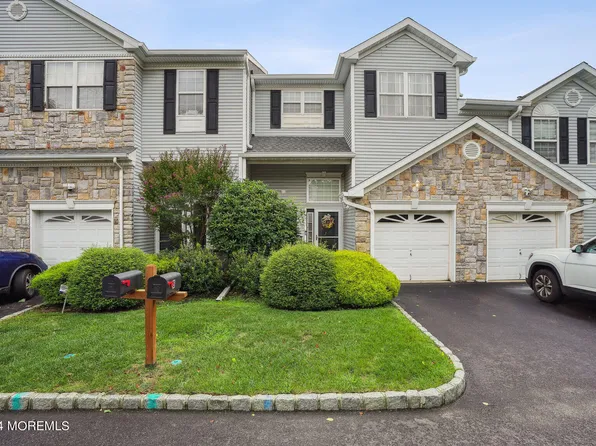 8 Linda Court, Old Bridge, NJ 08857