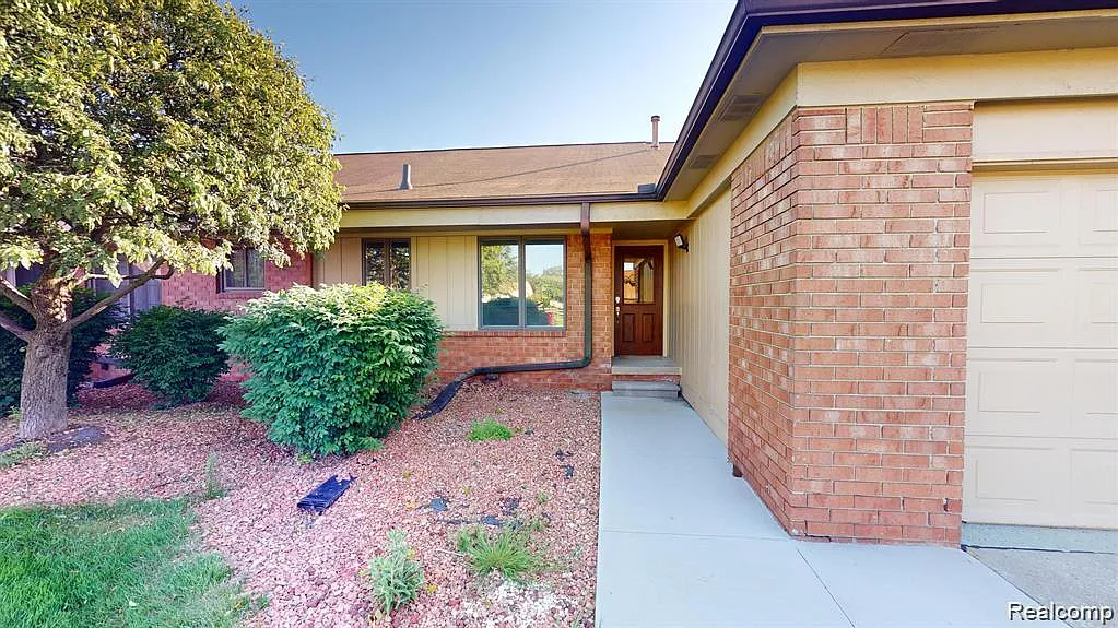 20502 Pine Meadow Dr photo 1