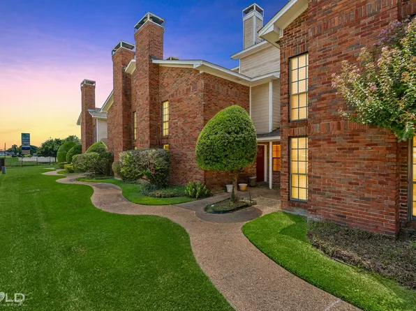 8 Meadow Creek Dr, Bossier City, LA 71111