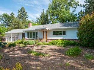 645 Crestview Dr, Diamond Springs, CA 95619