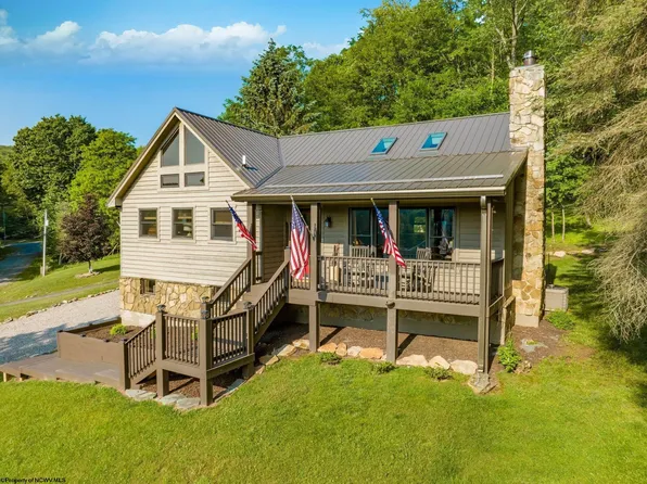 2386 E Alpine Dr, Terra Alta, WV 26764