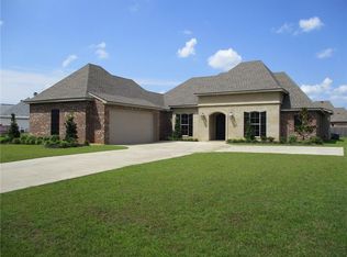 5904 Marthas Dr, Alexandria, LA 71301