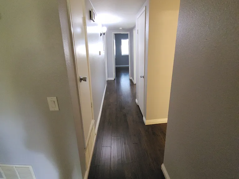 3194 Little Mountain Dr — Photo 2