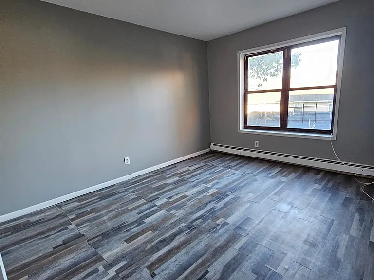 66 N 9th St #3J — Photo 5