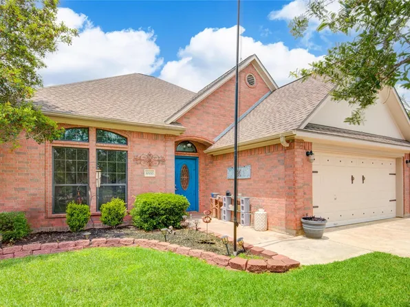 1000 Cardinal Dr, Richwood, TX 77566