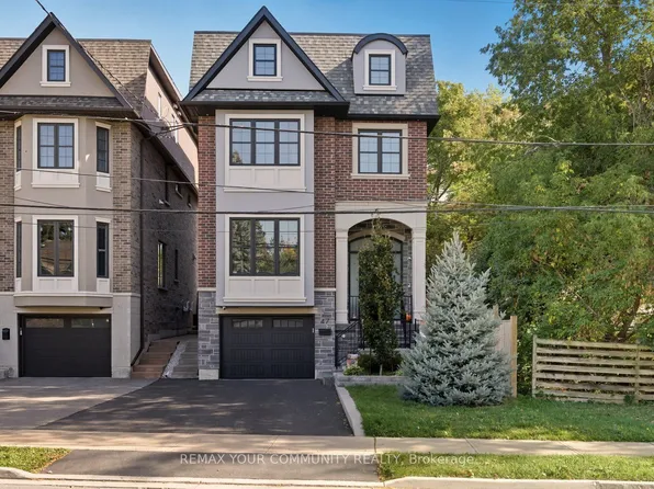 47 Hall St, Richmond Hill, ON L4C 4N7
