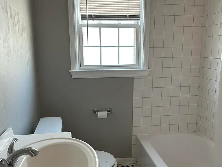 635 Longview Dr — Photo 14