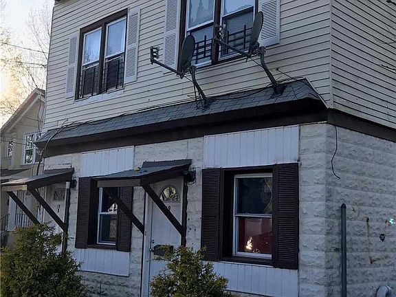 3rd image of 19-21 Elm Ave
