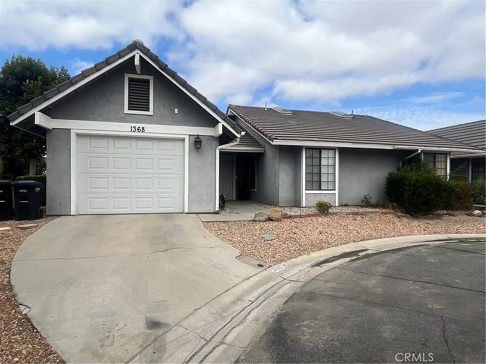 1368 Randolph Cir