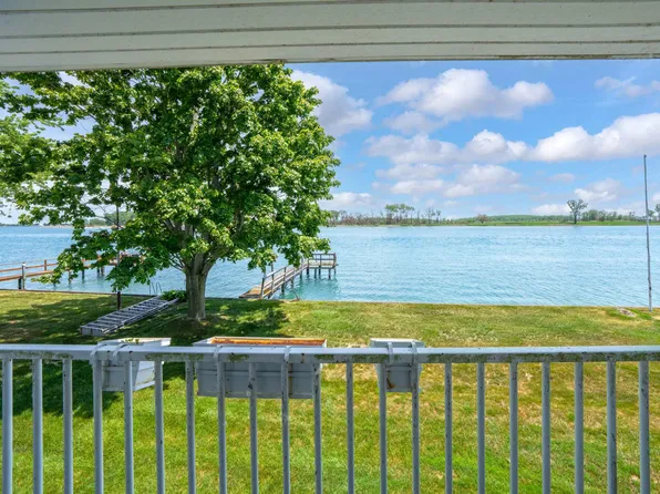 8563 S Channel Dr, Harsens Island, MI 48028