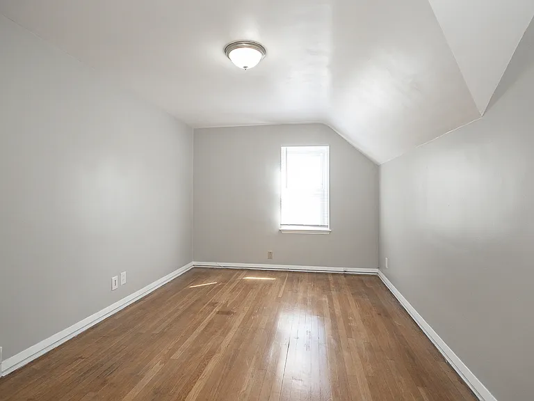 18121 Hiller Ave — Photo 17