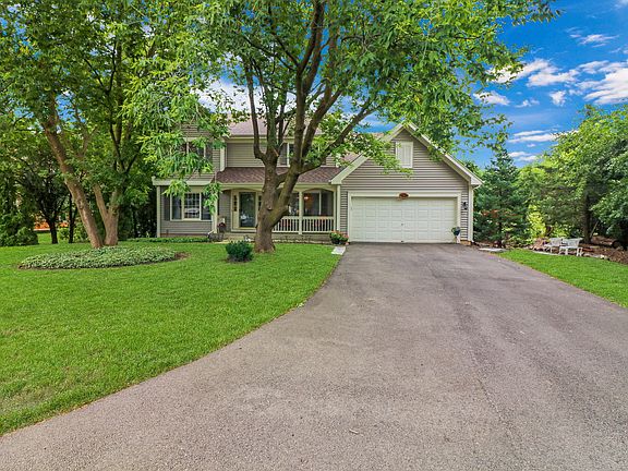 2nd image of 7067 Bentley Dr
