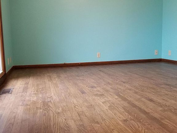 4th image of 2722 8th Ave