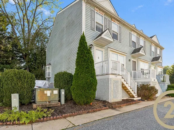 114 Gateway Dr, Newark, DE 19711