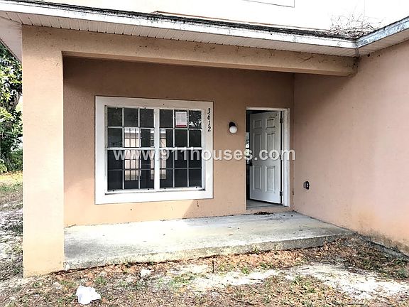 4th image of 3612 E 38th Ave