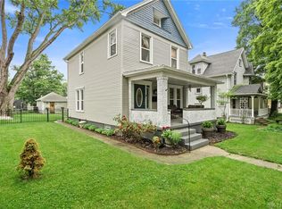 2067 Heritage Point Dr, Dayton, OH 45409
