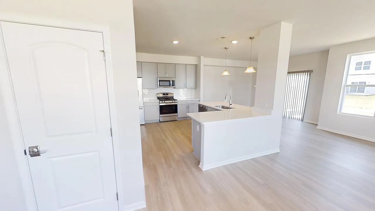 2 bed, 2.5 bath, 2086 sqft, $2,900 — Photo 1