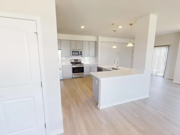 2201 Mill Ln, Saline, MI 48176