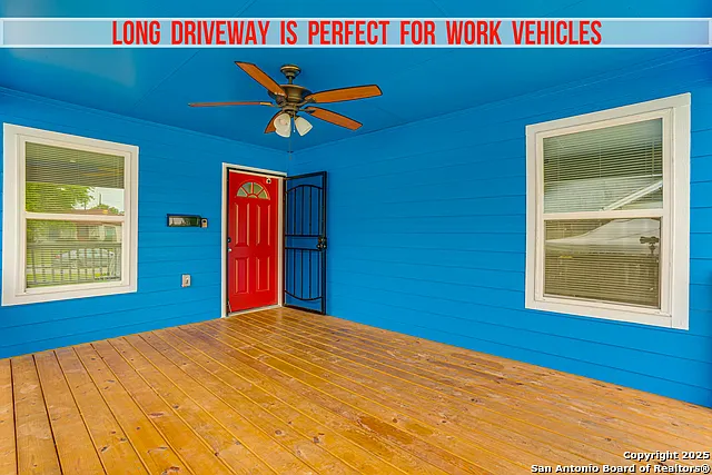 3 bed, 3.0 bath, 1650 sqft, $2,300 — Photo 3