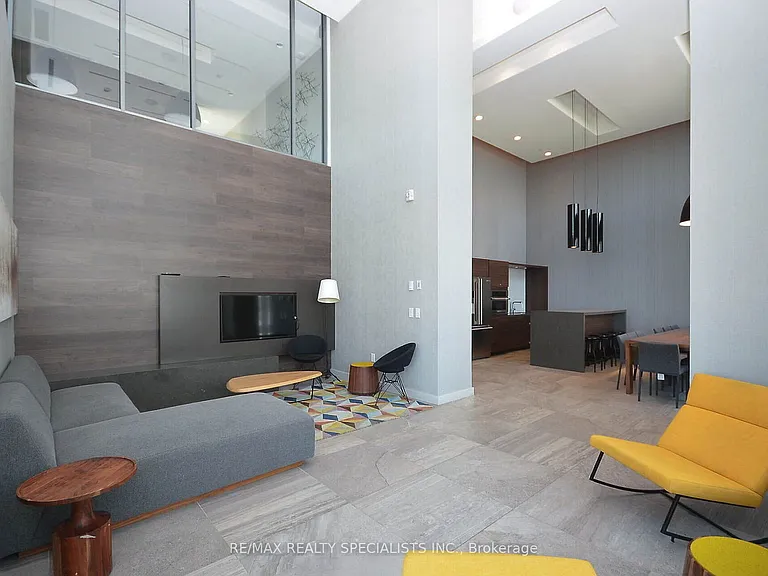 2560 Eglinton Ave W #610 — Photo 33