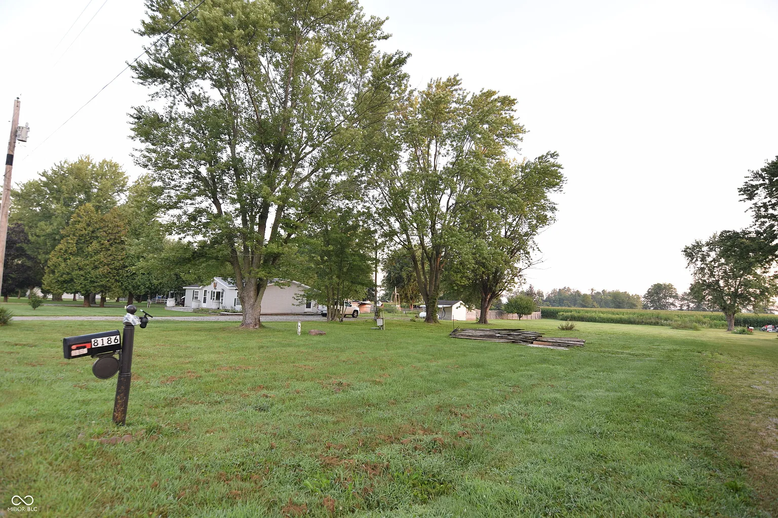 8186 W 875 S photo 1