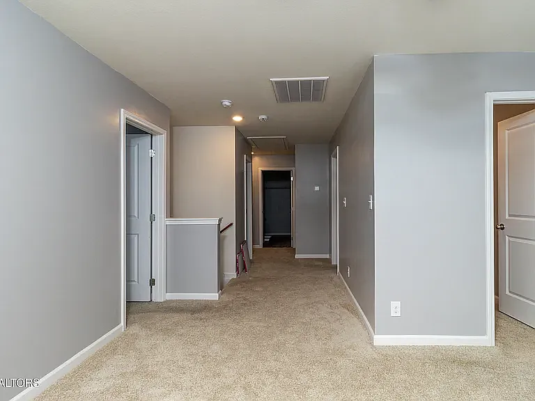 9420 Trout Lily Ln — Photo 3