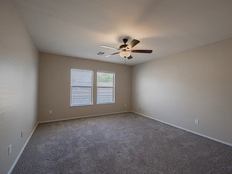 1861 E Patrick Ln — Photo 21