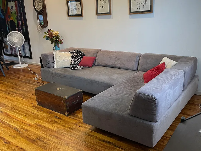 446 Krams Ave — Photo 2