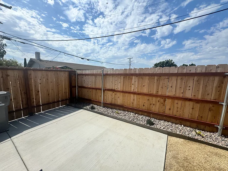 6511 Estrella Ave — Photo 30