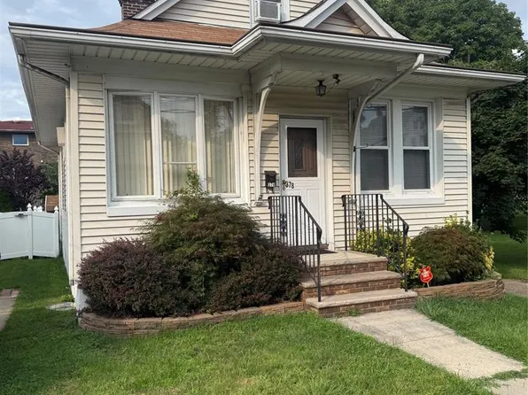 378 Delawanna Ave, Clifton, NJ 07014