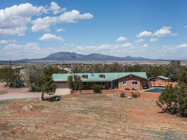 49 Walker Rd, Edgewood, NM 87015
