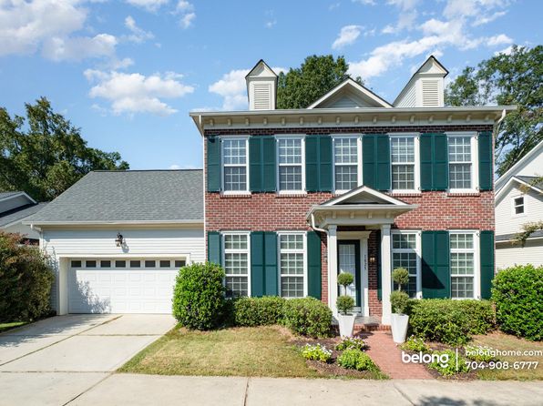 1025 N Sharon Amity Rd